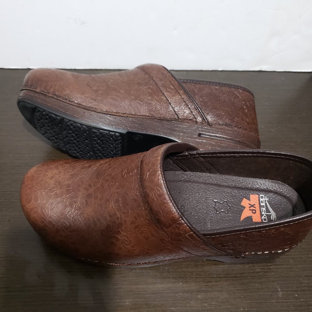 Dansko Professional Brown Leather Embossed Clogs Shoes US 10.5-11/EU 41 - Picture 8 of 14